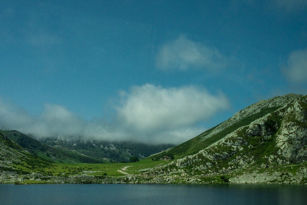 moto dans les Picos Espagne Portugal
