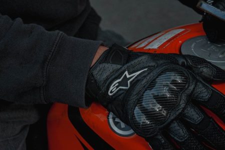 Comment choisir votre équipement de moto adventure (ADV)