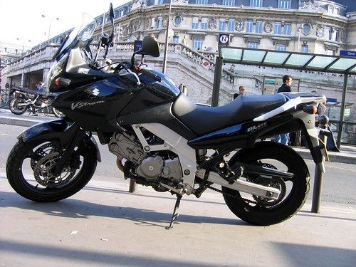 Suzuki V-Strom 
