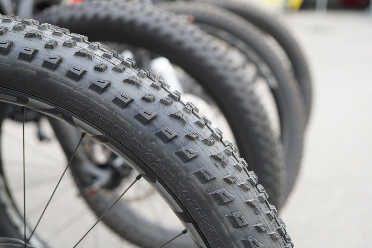 Le guide ultime des pneus pour moto d’aventure